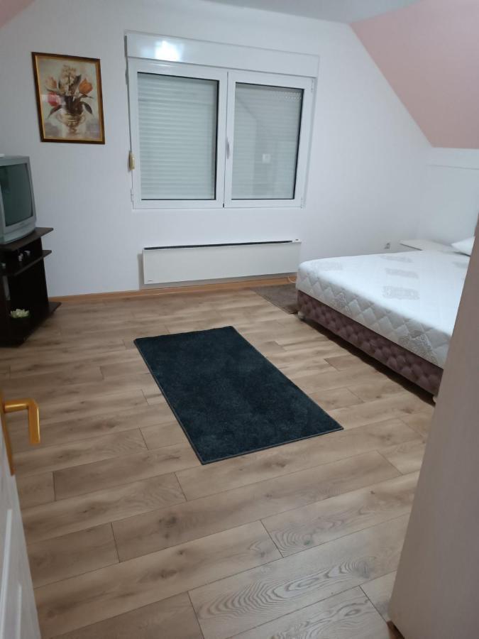 Apartamento Stan Na Dan J & M Vrsac Exterior foto
